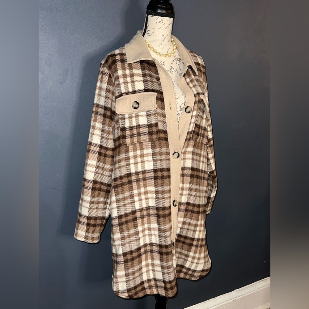 Plaid Women's Jacket in Brown and Tan - Picture 2 of 5